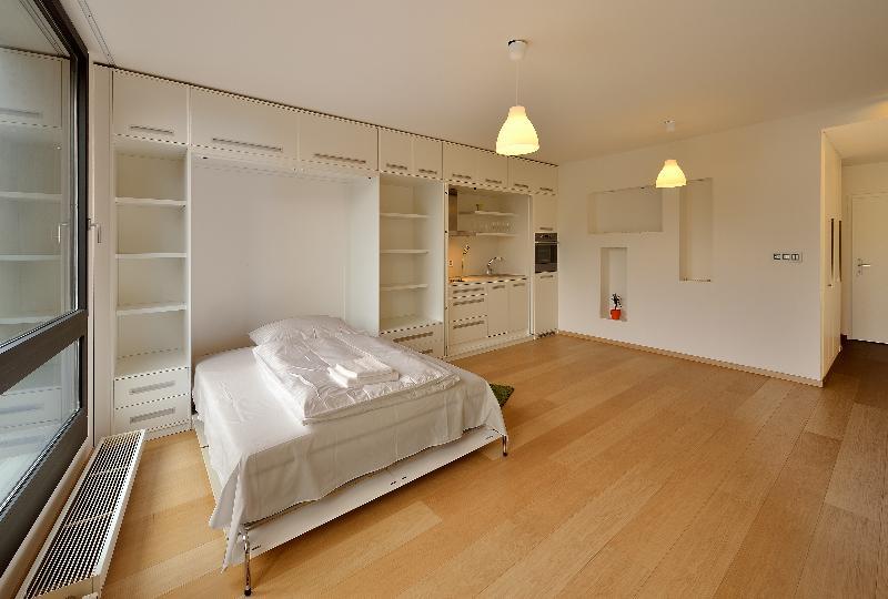Ambiente Serviced Apartments - Dunajska Bratislava Buitenkant foto